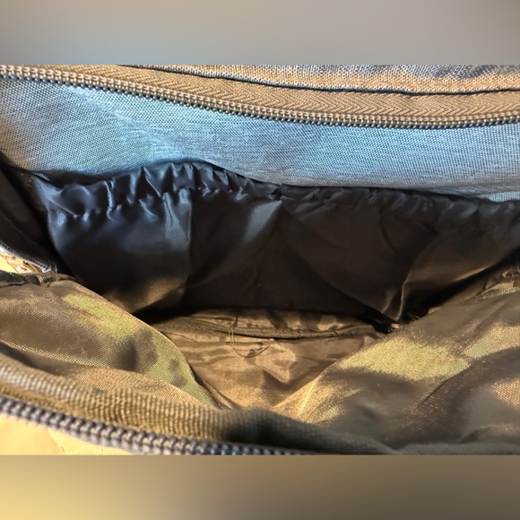 Eddie Bauer Cascade Back Pack Diaper Bag - Black/Gray - Picture 13 of 16